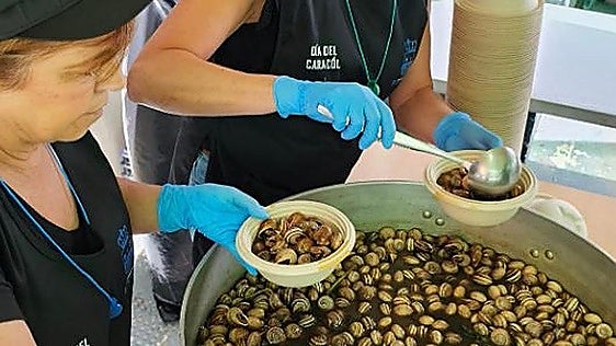 Enjoy a slow Sunday in Riogordo as the Axarquía town celebrates 25th anniversary of snail day