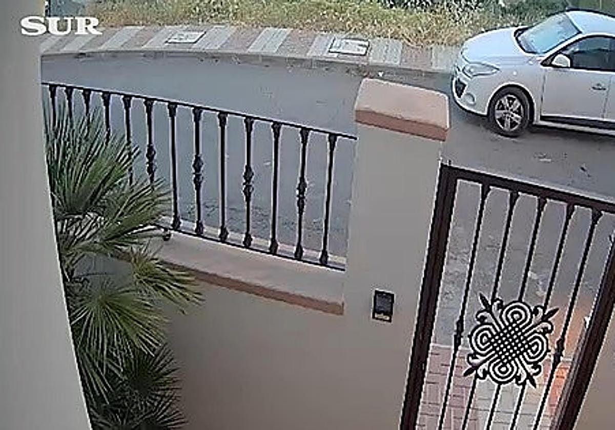 Malaga police investigate shooting from motorcycle targeting house in Antequera town