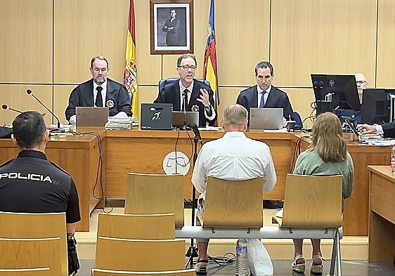Defendant Jessie Marsson during the first session of the trial in Valencia for sexual assault on two minors.