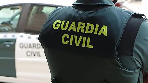 Tenerife police arrest FBI-wanted fugitive for multi-million pyramid scheme that enjoyed renowned footballers' support
