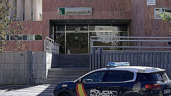 Malaga's juvenile court convicts eight teenagers of assault, coercion and illegal detention
