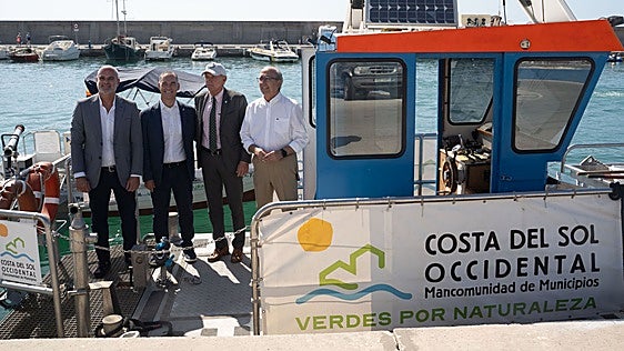 Fifteen boats deployed this summer to clean the coastline from Torremolinos to Marbella