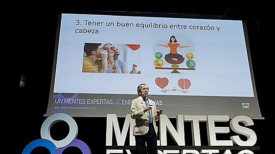 Renowned Spanish psychiatrist Enrique Rojas teaches Malaga how to lead a truly happy and balanced life