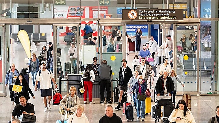 Malaga Airport breaks new record with ten million passengers in first five months of 2026