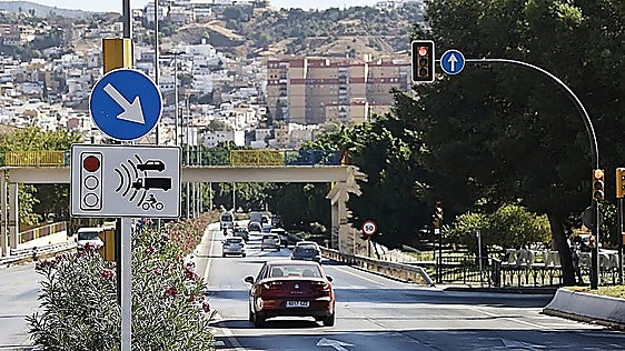Malaga fines ambulance driver for running red light during emergency