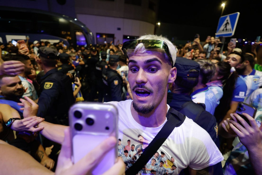 Malaga fans celebrate on promotion night