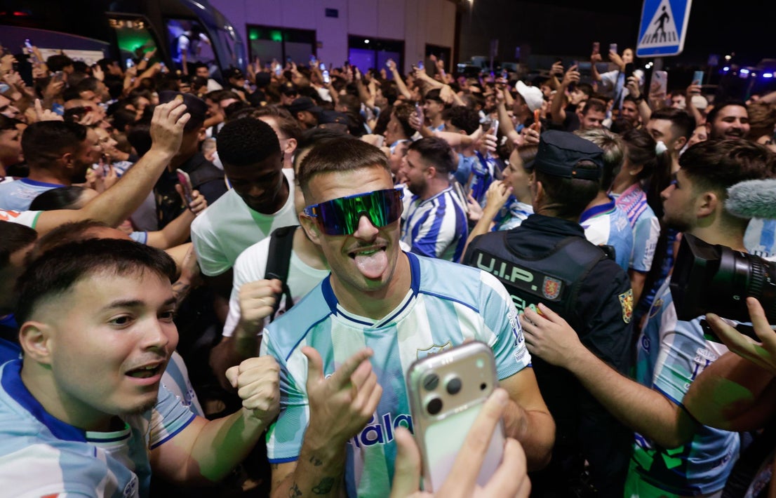 Malaga fans celebrate on promotion night