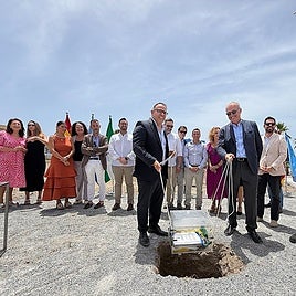 Symbolic first stone laid as construction of five-star hotel gets under way in La Herradura