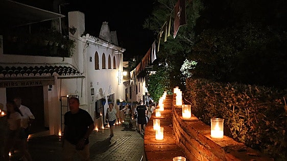 Mijas Pueblo showcases its charm with 15,000 candles