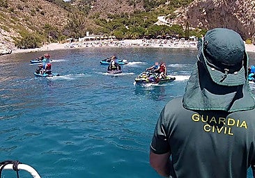 Guardia Civil issues warning over use of jet skis on Granada's Costa Tropical