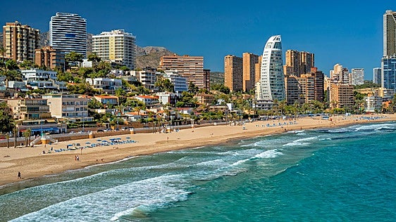 Two arrested after British tourist is violently mugged in Benidorm