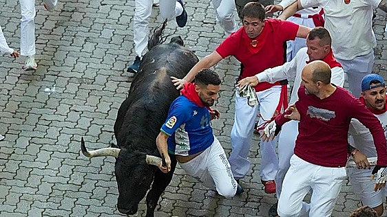 First Pamplona bull run ends with four injured but no gorings