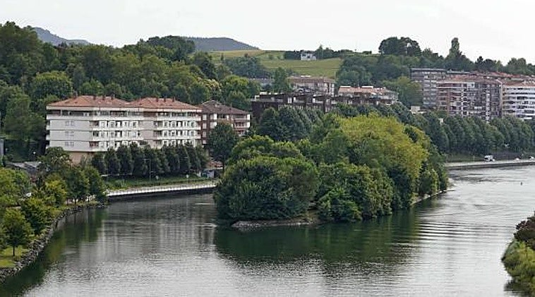 France or Spain - Europe's unique border-swapping isle