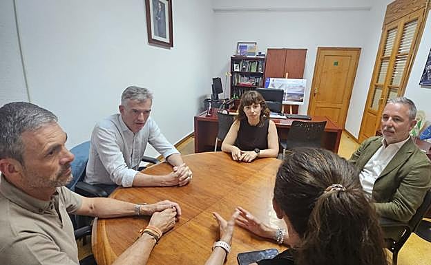 Ambassador with Delegate of the Regional Government and Los Gallardos Mayor