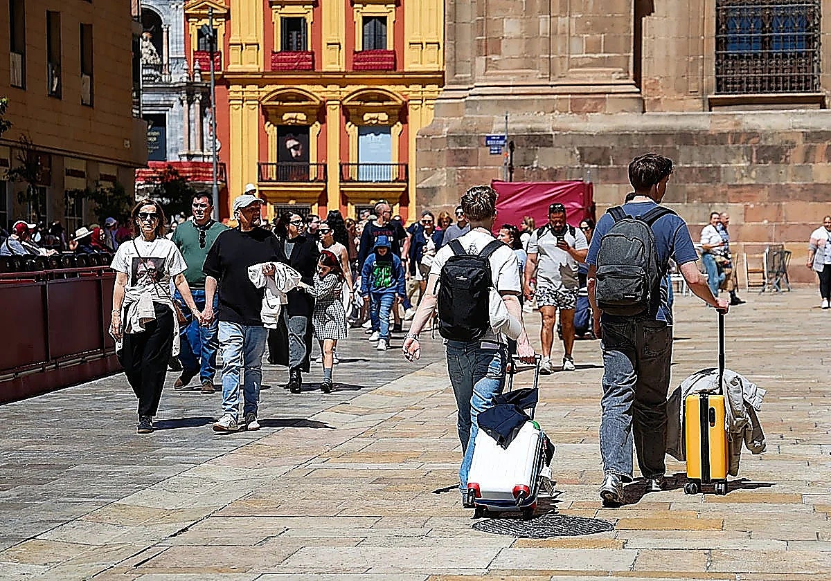Malaga approves three-year moratorium on tourist flats and hotels on Thursday