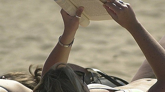 What are people reading on Malaga province's beaches this summer?