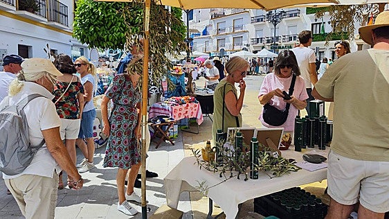 Discover international crafts at new evening market in Torrox