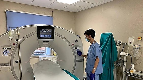 Malaga Hospital Regional patients wait on average 111 days for CT scans and 101 days for ultrasounds, report says