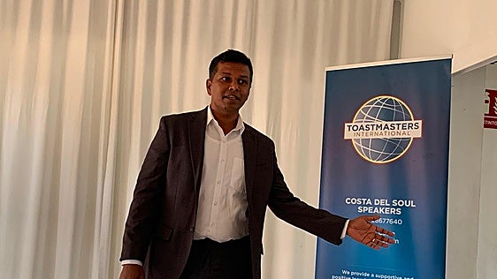 World public speaking finalist visits Mijas Toastmasters club