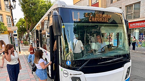 Fuengirola town hall introduces a monitoring system for urban bus stops