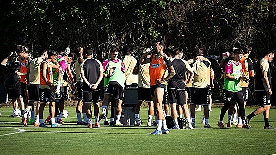 Malaga CF begin five-day Estepona training camp ahead of two more preseason friendlies this week