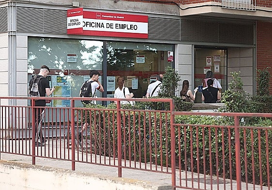 The regularisation of foreign nationals has led to the sharpest rise in unemployment since 2008