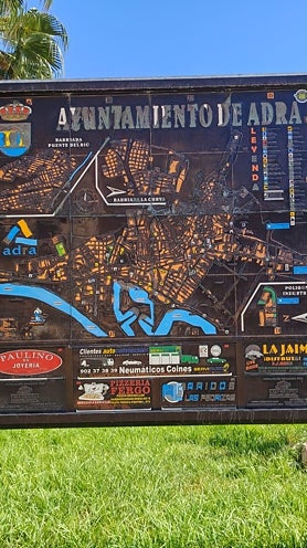 Imagen secundaria 2 - The centre of Adra.