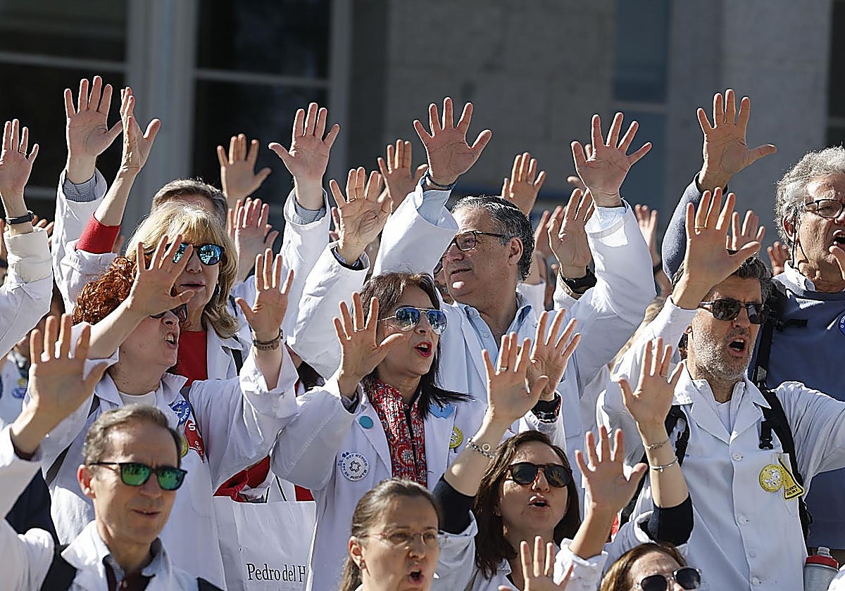 Doctors’ protest against the framework statute last May