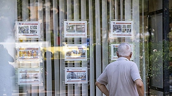 Spain's small landlords withdraw thousands of properties from traditional rental market over government decrees