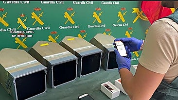 Former pilot, mechanic and security guard arrested over theft of 1.2-million-euro Infoca helicopter navigation screens in Malaga