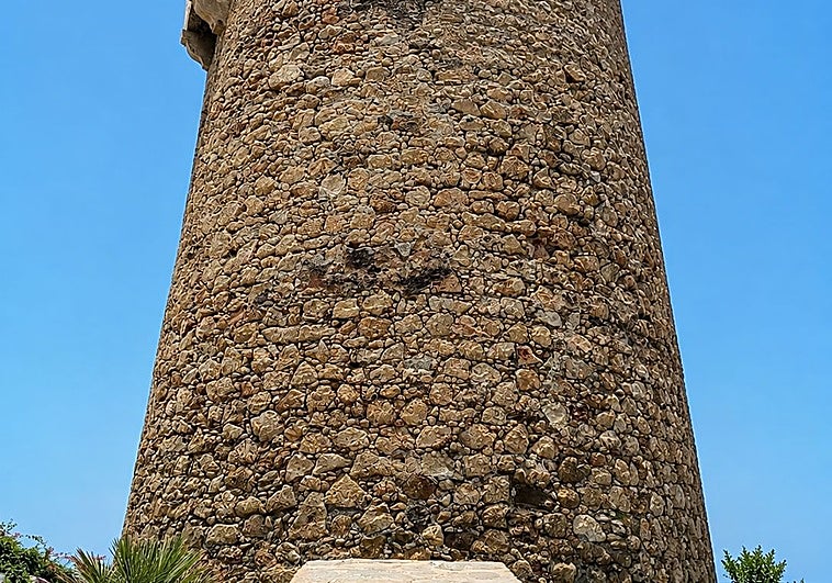 Rincón de la Victoria launches new digital tourism channels in Spanish and English