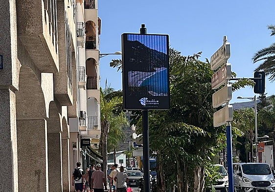 Costa Tropical towns install four smart screens to improve tourist and public information