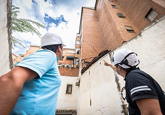 Andalusian regional government calls for civil protection emergency to be declared for 16 municipalities affected by the earthquakes