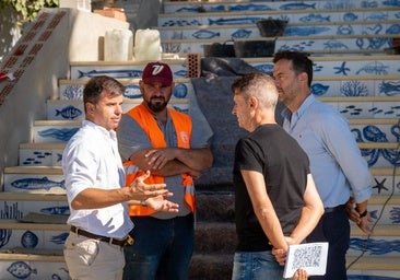 Diego López, the Councillor for Public Works, at the event, with the refurbished staircase in the background.
