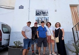 Outdoor photo exhibition shows the transformation of Almuñécar's Castillo neighbourhood