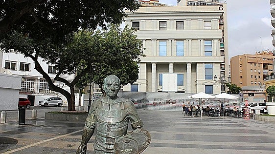 Two investors are vying to transform the abandoned museum in Torremolinos into a university campus