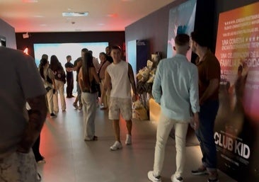 A photo one of the people that got trapped in the Mk2 Málaga Nostrum cinema on Monday took.