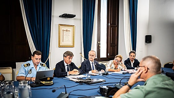 Political tensions erupt at Malaga local security meeting over housing protest encampment and recent shootings