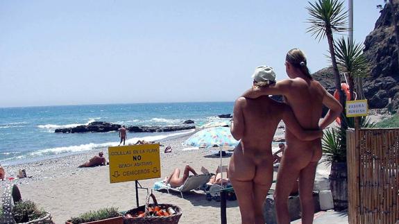 The Costa de Sol boasts numerous nudist beaches. 