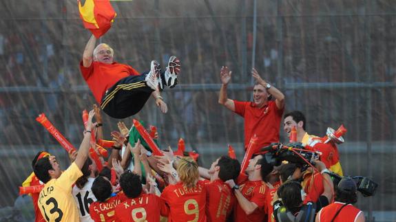 Luis Aragonés, architect of Spain's footballing domination, is born