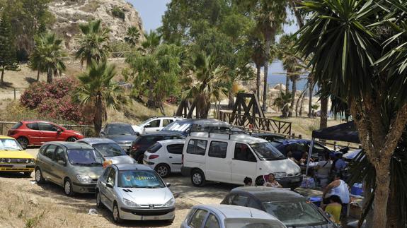 The spaces at Peñón del Cuervo fill up early in the morning. 