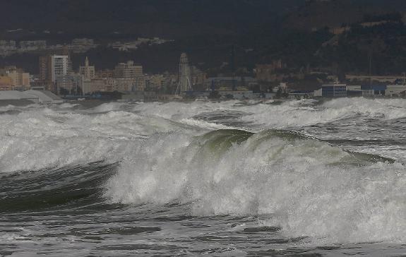 Rough seas near Malaga city on Monday.