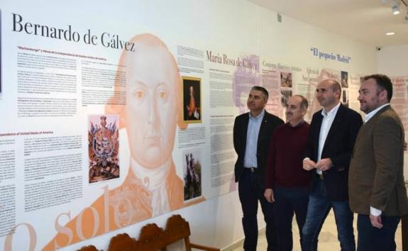 PSOE representatives at Macharaviaya's museum last week.