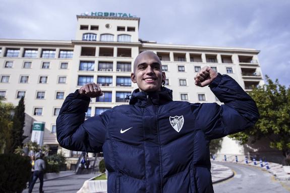 Pablo Ráez outside the Carlos Haya hospital in Malaga.