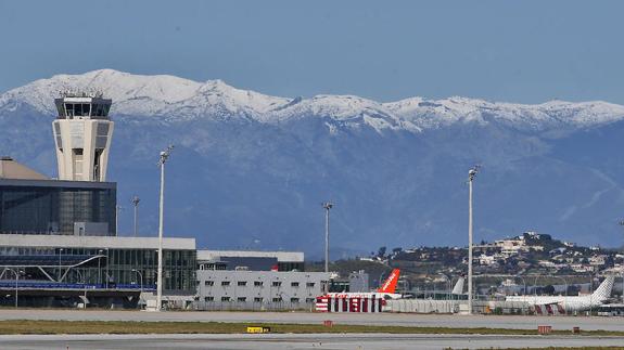 A view of the snow from Malaga Airport.