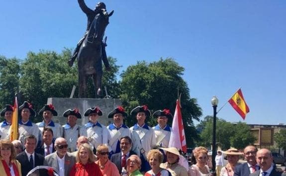 The statue of Gálvez on his horse was unveiled on Tuesday.