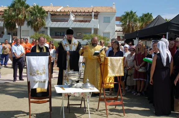 The bishop Nestor of Corsun with other church officials during the blessing.