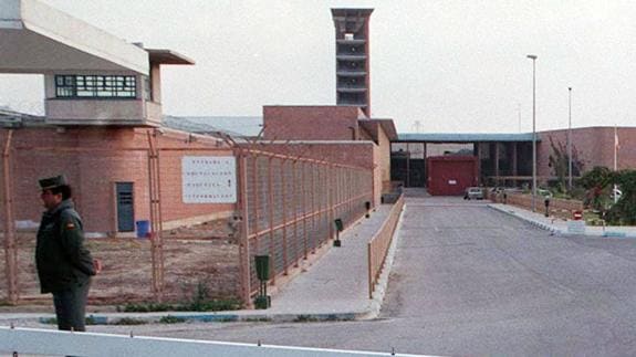 Alhaurín de la Torre prison becomes first to allow conference calls with lawyers
