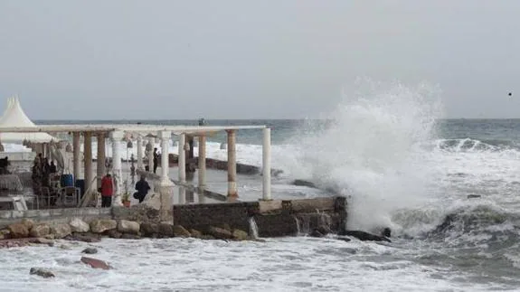 Waves at the Balneario in Malaga on Tuesday afternoon.