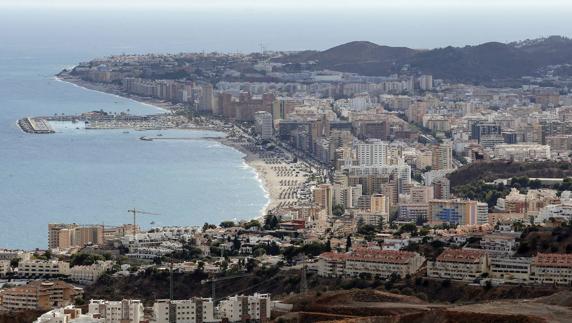 Fuengirola council cuts out building licences for work costing less than 30,000 euros